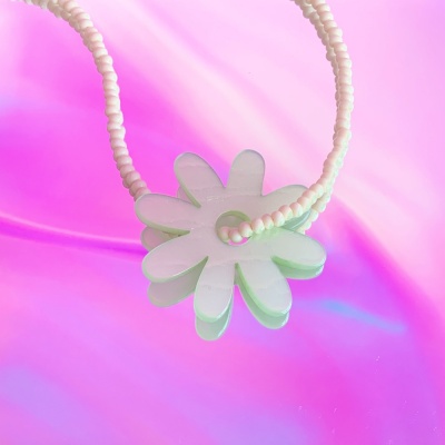 Robin Necklace - Pale Green
