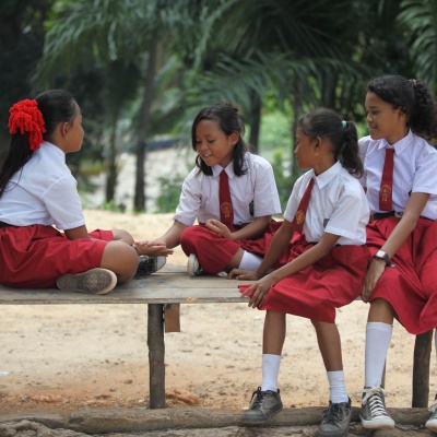 BAYUXX steunt het onderwijs van de kinderen op Bali